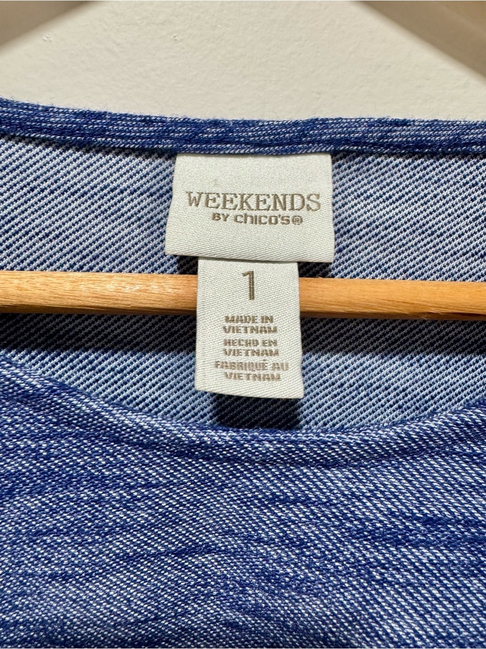 Chico's Weekends Blue Space Dye Cinch Hem Knit Top Size 1 M/L 10-12 - Picture 3 of 5